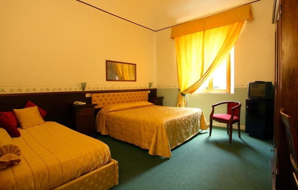 Hotel Minerva Πίζα Δωμάτιο φωτογραφία